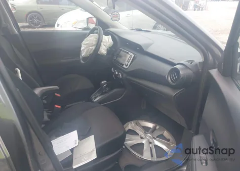 2023 Nissan Kicks S Xtronic Cvt z USA, uszkodzony, nr VIN 3N1CP5BV2PL553084